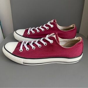 Converse Chuck Taylor All Star Low Purple Men’s Size 8 Women’s Size 10